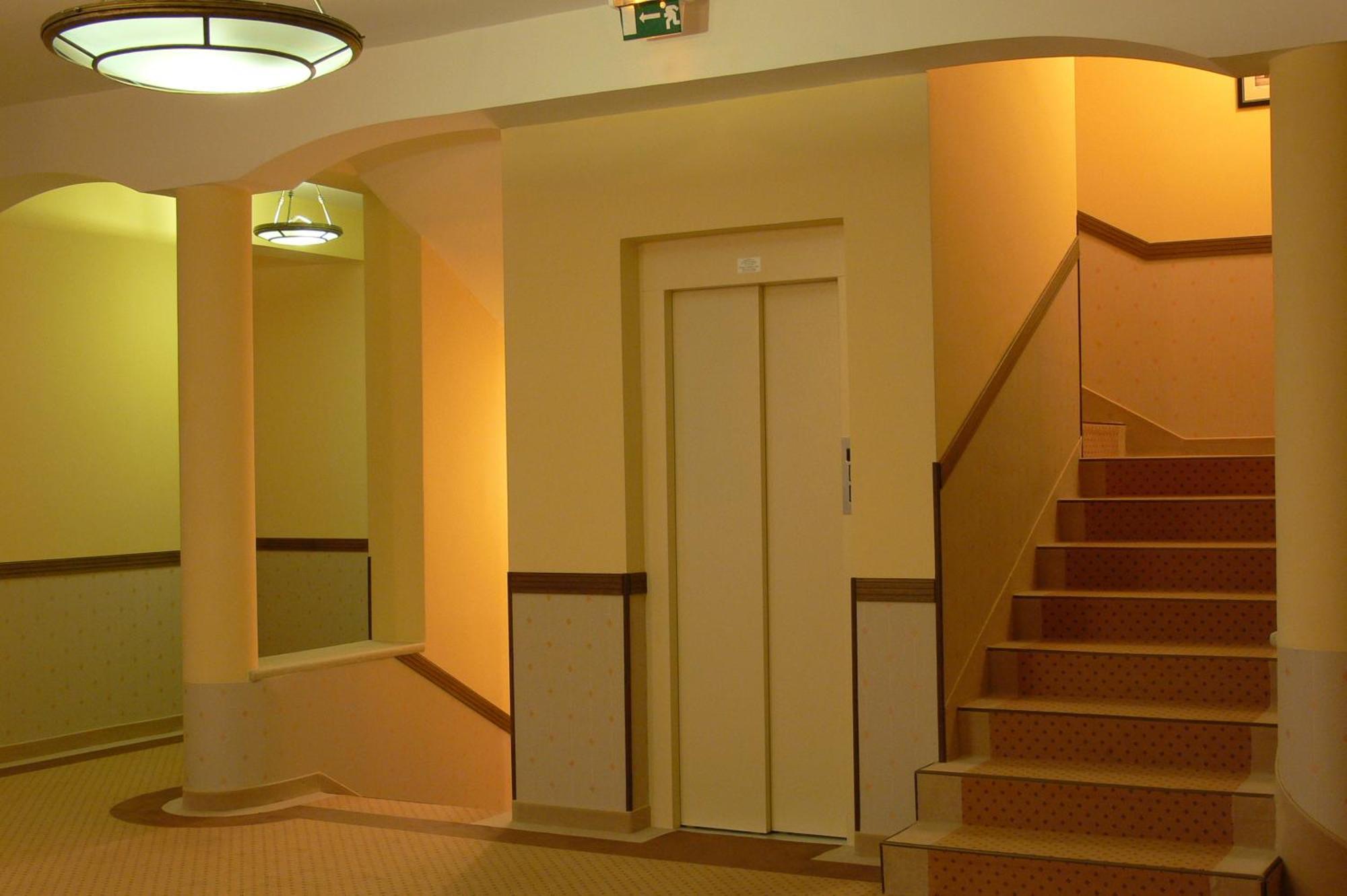 Oereg Miskolcz Hotel Exterior photo