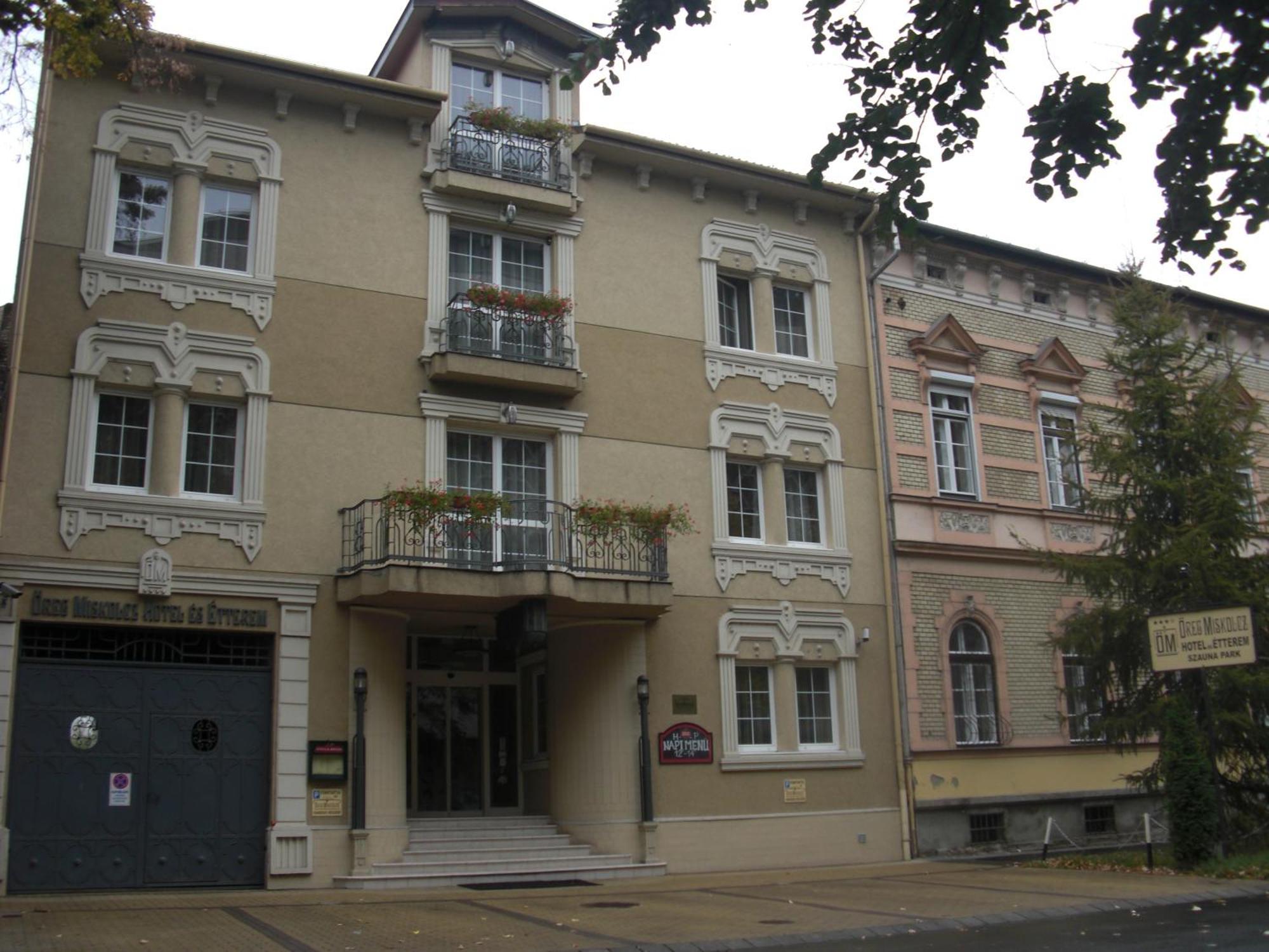 Oereg Miskolcz Hotel Exterior photo